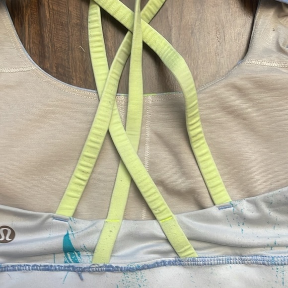 lululemon Strappy Energy Bra 6 - Picture 10 of 12